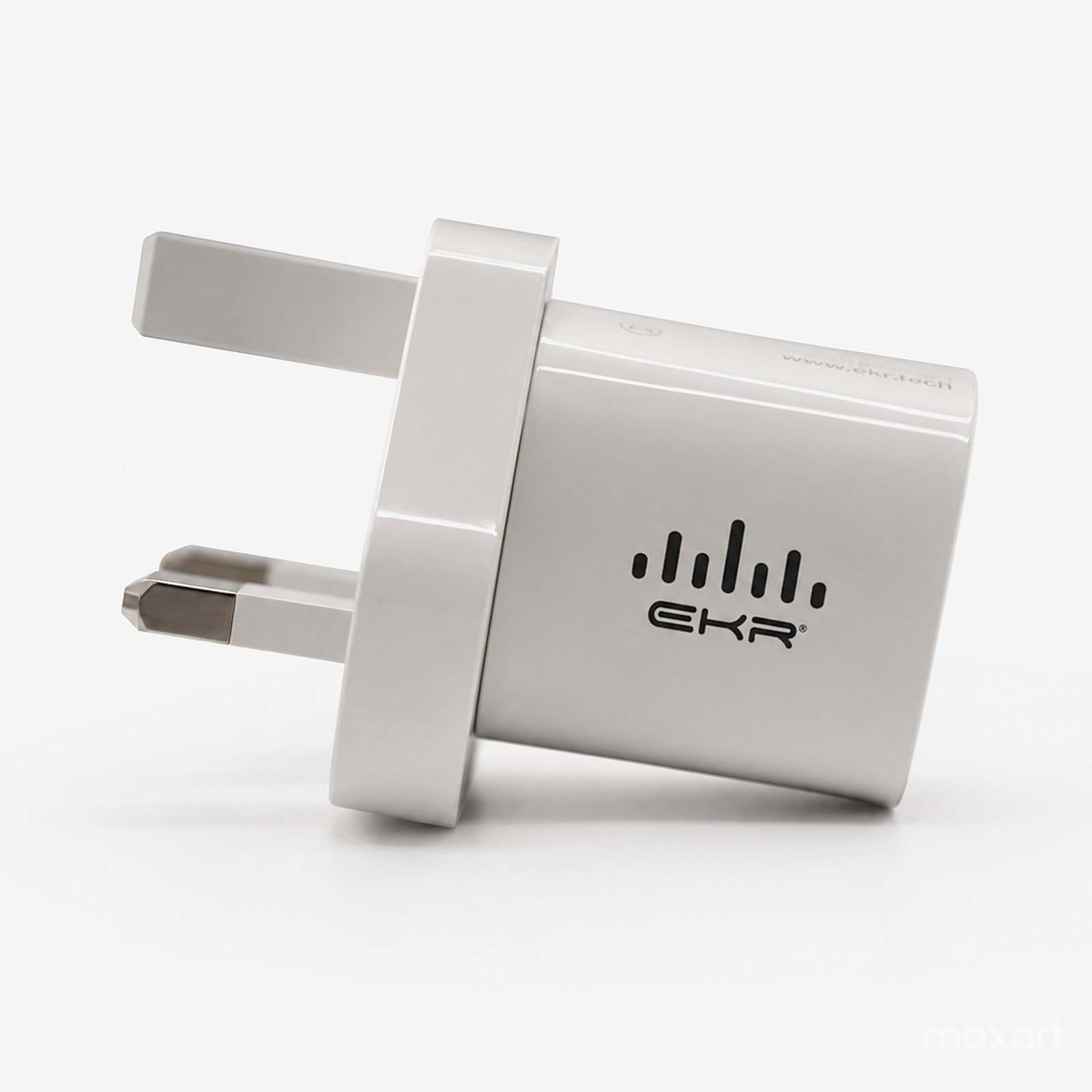 P033C 33W GaN Charger